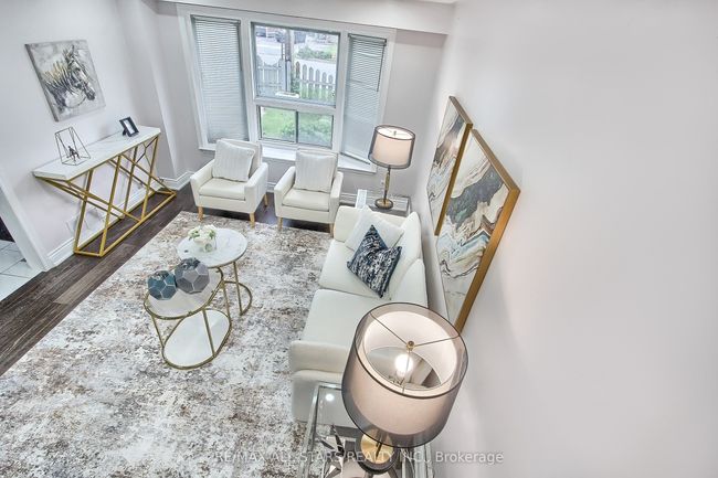 48 Archdekin Dr, House attached with 5 bedrooms, 3 bathrooms and 4 parking in Brampton ON | Image 9