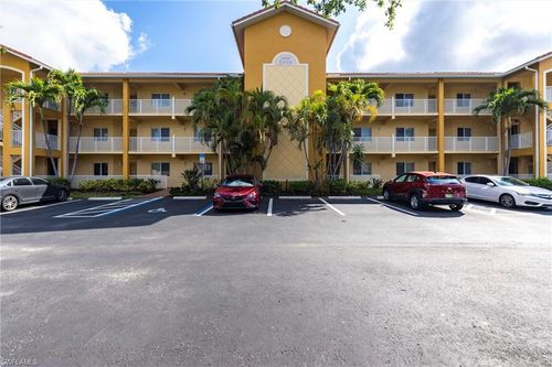 324-10000 Maddox Ln, BONITA SPRINGS, FL, 34135 | Card Image