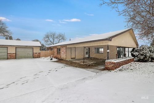 409 Clear Lakes Rd, Buhl, ID, 83316-1314 | Card Image