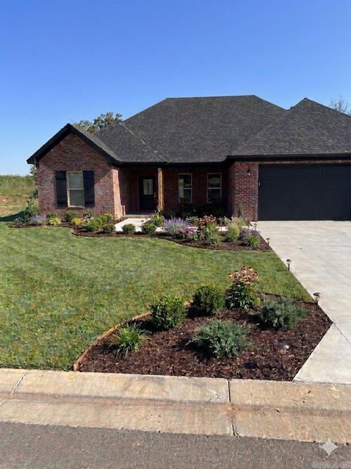 114 Michelle Dr, Beebe, AR, 72012-8020 | Card Image