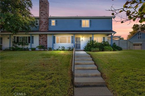 1562 E Citrus Ave, Redlands, CA, 92374-4208 | Card Image