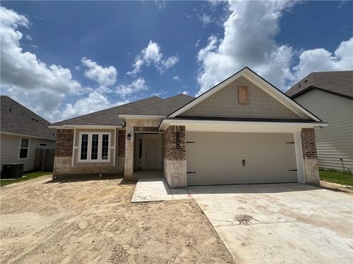 1388 Kingsgate Dr, Bryan, TX, 77807-4884 | Card Image