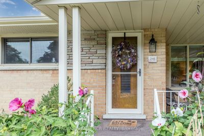 246 Royal St, House other with 2 bedrooms, 2 bathrooms and 5 parking in Waterloo ON | Image 3