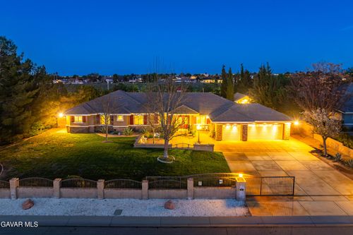 42156 Desert Sage Avenue, Lancaster, CA, 93536 | Card Image