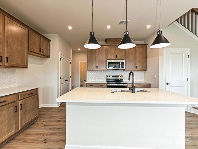 5676 Clear Creek Ln, Townhouse with 3 bedrooms, 3 bathrooms and null parking in Charlotte NC | Image 7