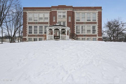 108-81 Dartmouth St, Pittsfield, MA, 01201-3551 | Card Image