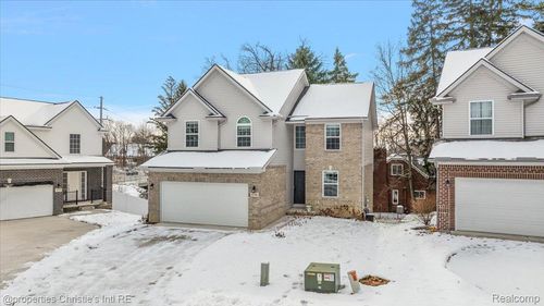 8740 Oak Ridge Trl, Westland, MI, 48185-3735 | Card Image