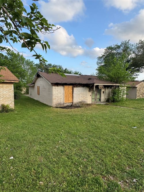 1850 Red Cloud Drive, Dallas, TX, 75217 | Card Image