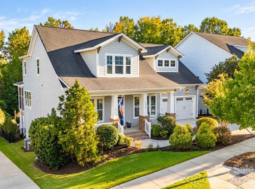 80-18928 Cypress Garden Dr, Davidson, NC, 28036-8618 | Card Image