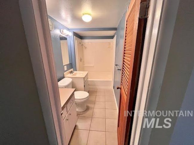 1818 E Terry St, House other with 6 bedrooms, 2 bathrooms and 4 parking in Pocatello ID | Image 22