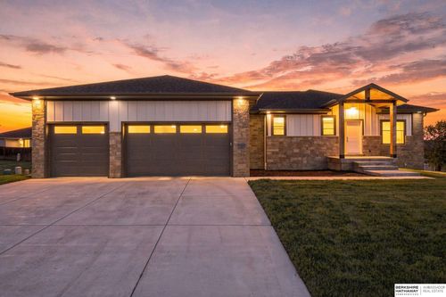 7755 Aero Cir, Lincoln, NE, 68516-2181 | Card Image