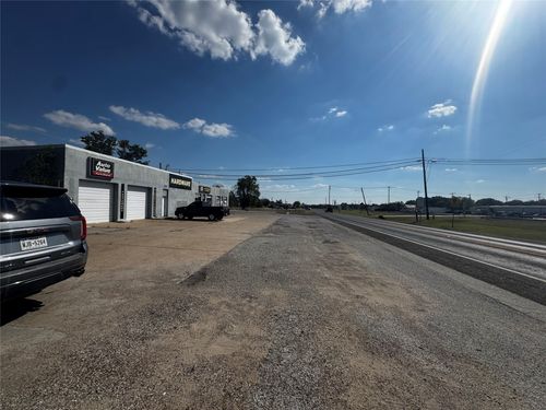208 S Central St, Ferris, TX, 75125-2622 | Card Image
