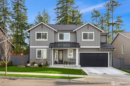 18581 Sawgrass Dr Ne, Poulsbo, WA, 98370-7074 | Card Image