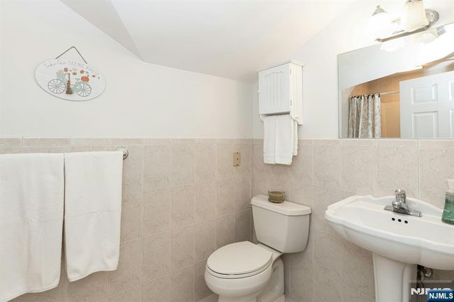 211 Lorraine Dr, House other with 6 bedrooms, 4 bathrooms and null parking in Berkeley Heights NJ | Image 25