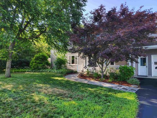 11 Bracket Cir, Charlestown, NH, 03603-4668 | Card Image