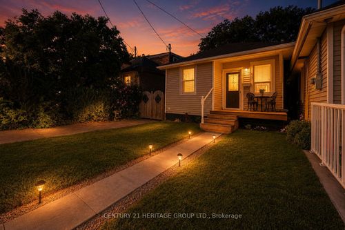 41 Biggar Ave, Hamilton, ON, L8L3Z3 | Card Image