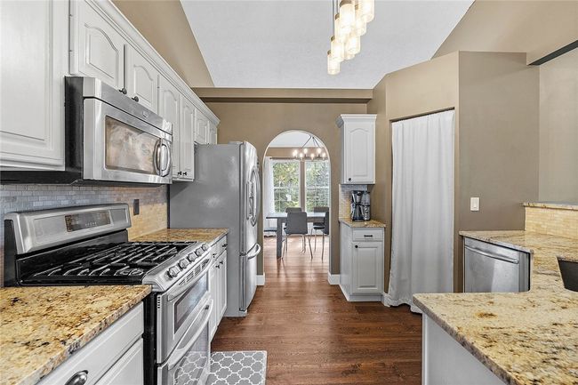 401 Schomburg Ct, House other with 4 bedrooms, 3 bathrooms and 2 parking in Cranberry Twp PA | Image 8