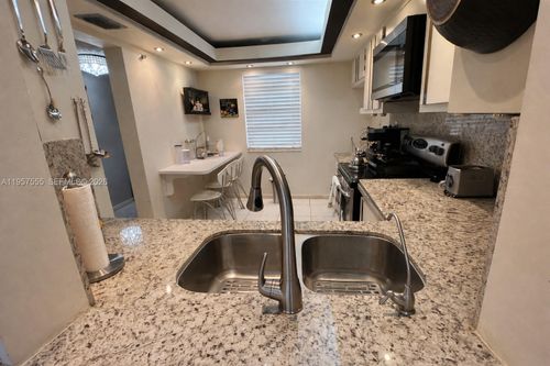 b-3910 Inverrary Blvd, Lauderhill, FL, 33319-4324 | Card Image