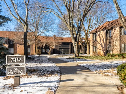 32-740 Saint Andrews Lane, CRYSTAL LAKE, IL, 60014 | Card Image