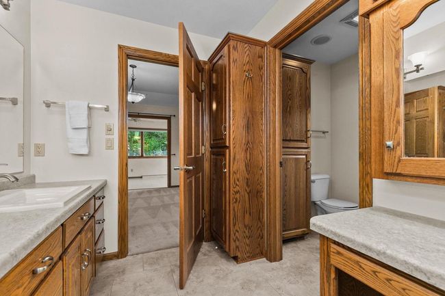 301 E Wayfarer Lane, House other with 4 bedrooms, 4 bathrooms and null parking in APPLETON WI | Image 27