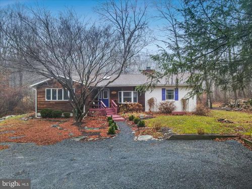 2855 Route 715, Henryville, PA, 18332-7776 | Card Image