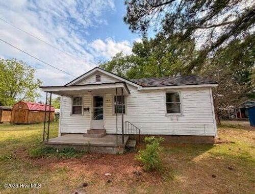 404 E Elizabeth St, Selma, NC, 27576-2615 | Card Image