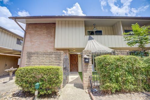 6338 Crab Orchard Rd, Houston, TX, 77057-1008 | Card Image