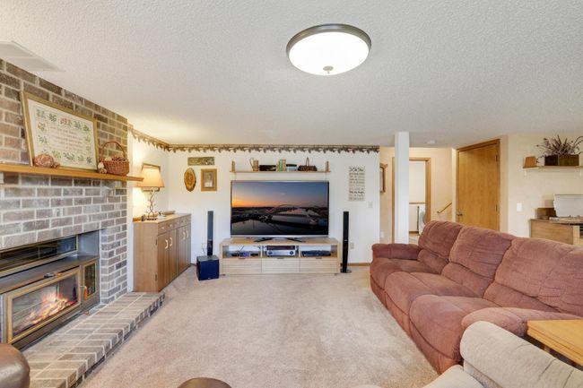 11672 Flintwood St Nw, House other with 5 bedrooms, 4 bathrooms and null parking in Coon Rapids MN | Image 27