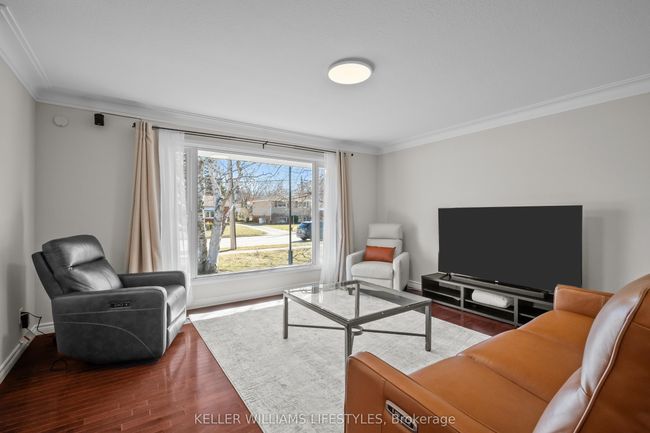 48 Union St, House other with 4 bedrooms, 2 bathrooms and 2 parking in Forest ON | Image 5