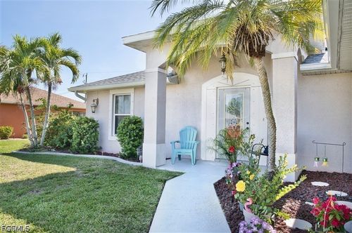 818 Sw 11th Ave, Cape Coral, FL, 33991-4400 | Card Image