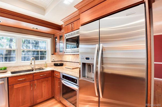 stainless steel appliances | Image 18