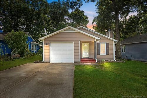 520 Stoneway Ct, Fayetteville, NC, 28301-3872 | Card Image