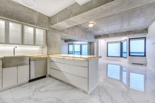 apt-2513-6363 Christie Ave, Emeryville, CA, 94608-1948 | Card Image