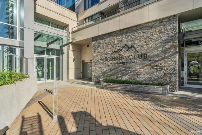 2406 - 680 Seylynn Crescent, Condo with 3 bedrooms, 2 bathrooms and 1 parking in North Vancouver BC | Image 12