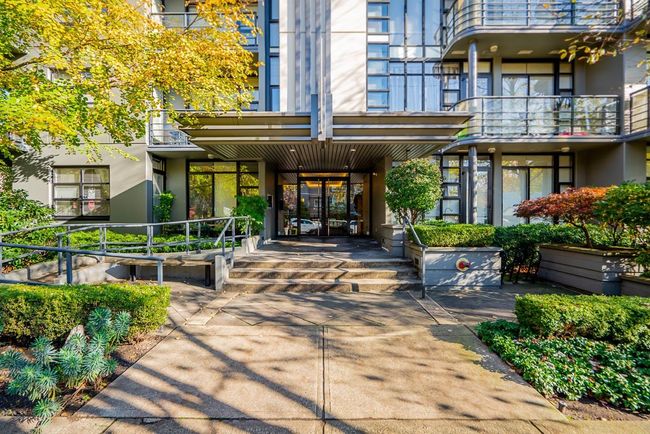 404 - 2828 Yew Street, Condo with 2 bedrooms, 2 bathrooms and 1 parking in Vancouver BC | Image 3