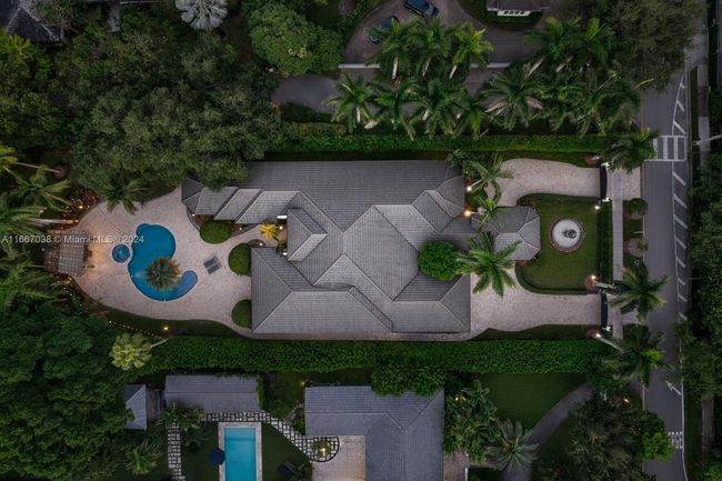 5837 Sw 102 Nd St, House other with 6 bedrooms, 6 bathrooms and null parking in Pinecrest FL | Image 42