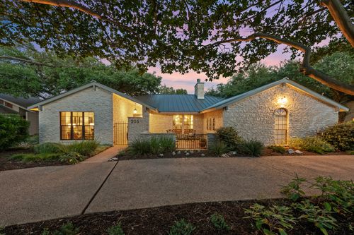 205 Copperleaf Rd, Lakeway, TX, 78734-4244 | Card Image