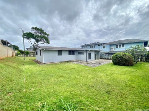 2208 Komo Mai Dr, Pearl City`, HI, 96782-1220 | Card Image