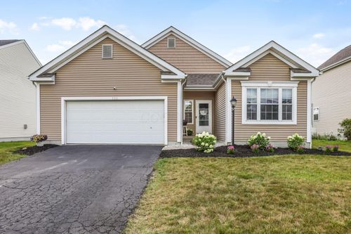 122 Brenden Park Dr, Etna, OH, 43062-8093 | Card Image