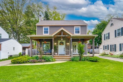 375 Roslyn Ave, Akron, OH, 44320-1221 | Card Image