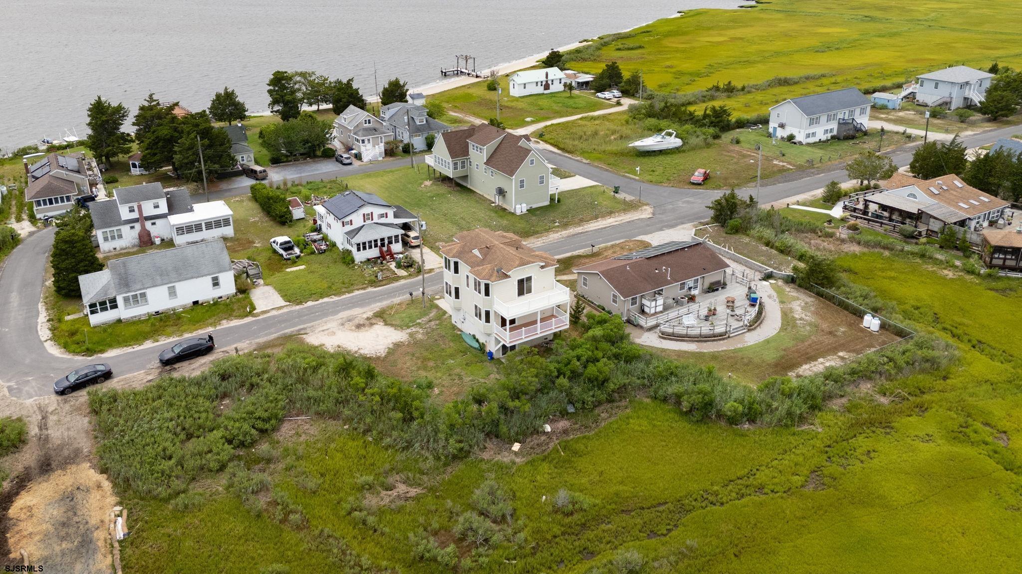 Residential in Morris Beach 4