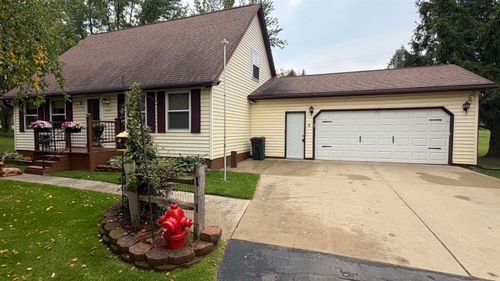 7275 Hall Rd, Davisburg, MI, 48350-2535 | Card Image