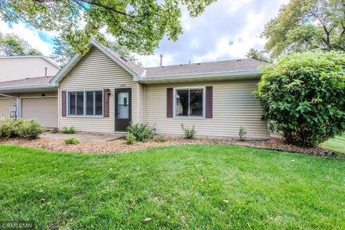 8367 Thomas Ct N, Brooklyn Park, MN, 55444-1562 | Card Image