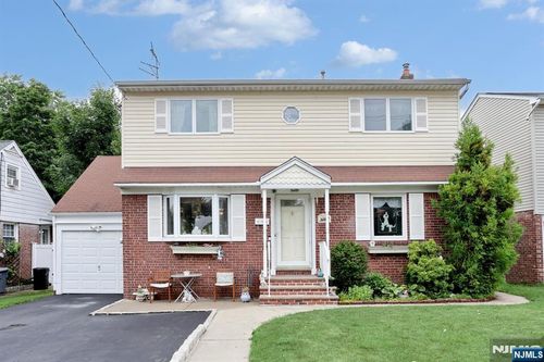 393 New Bridge Rd, Bergenfield, NJ, 07621-3328 | Card Image