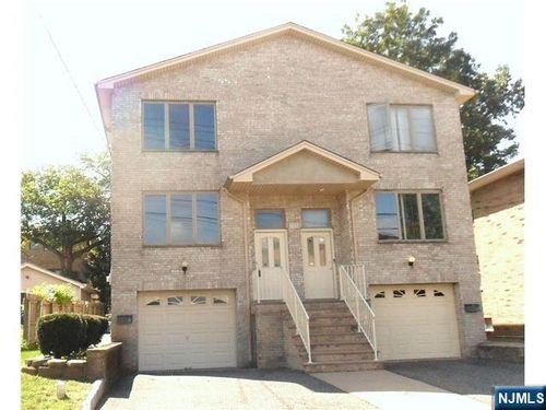 a-438A Myrtle Ave, Fort Lee, NJ, 07024-3913 | Card Image