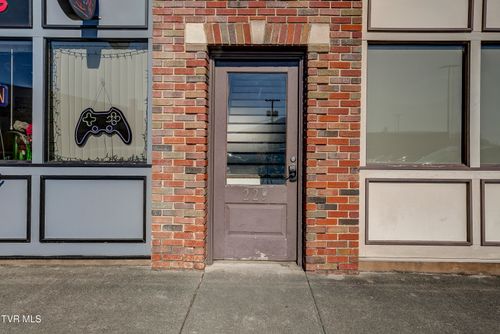 227 E Sullivan St, Kingsport, TN, 37660-4391 | Card Image