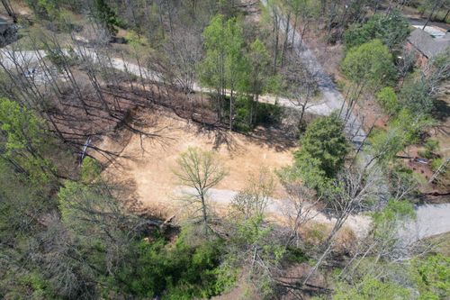 51 Valley Rd, Stearns, KY, 42647-6103 | Card Image