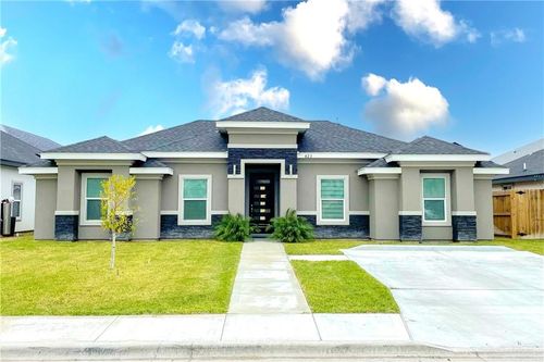 823 Whitewing St, Alamo, TX, 78516-4128 | Card Image