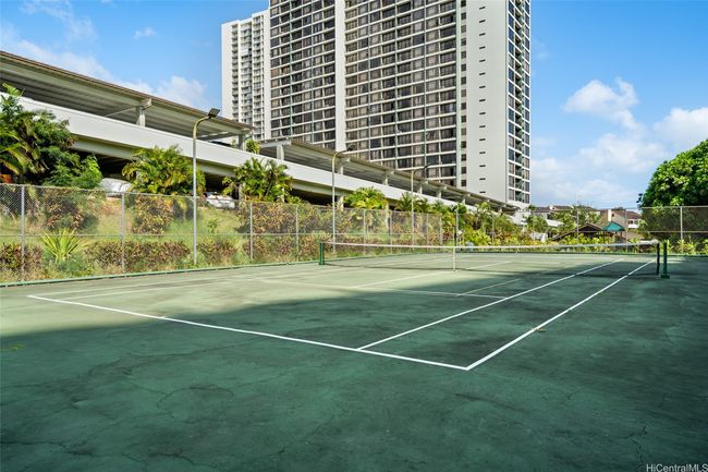 APT-216 - 98-402 Koauka Loop, Condo with 2 bedrooms, 1 bathrooms and 2 parking in Aiea HI | Image 16