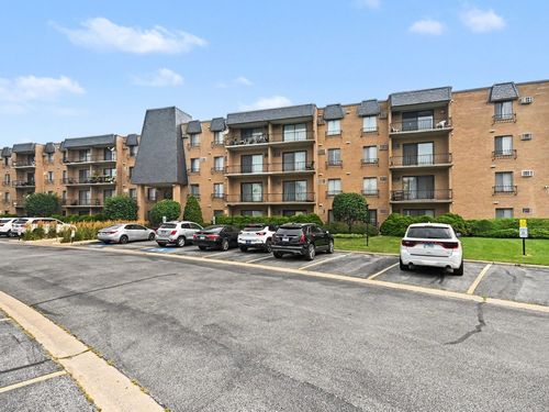 413-931 W Arquilla Dr, Glenwood, IL, 60425-1148 | Card Image